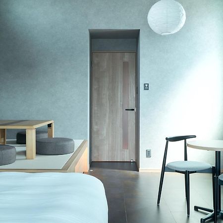 Rakuten Stay Hakata Gion 201 Superior Room Фукуока Екстер'єр фото